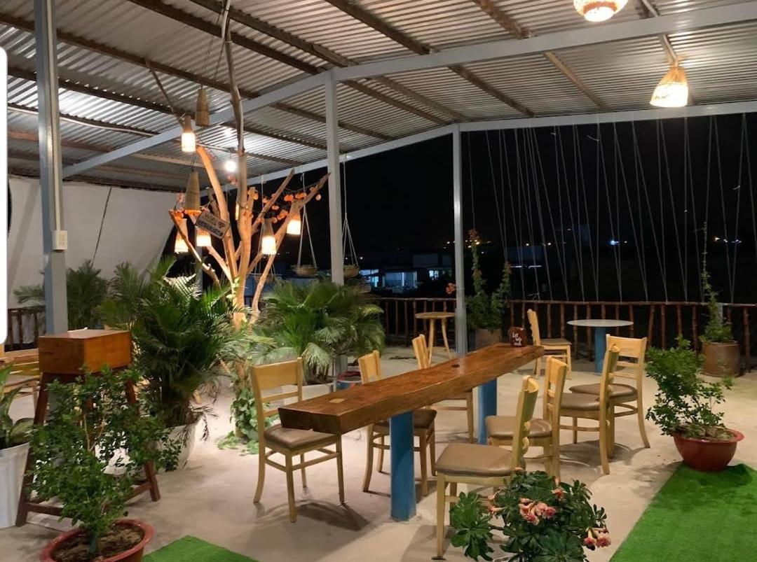Kiwi'S Homestay & Cafe Phan Thiet Exterior foto